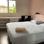 Vila Beautiful Villa, 8p, Comfort, Quiet, Beaches And Center Antibes