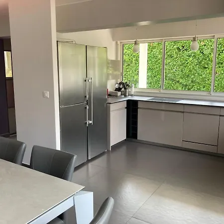 Villa Beautiful Villa, 8p, Comfort, Quiet, Beaches And Center