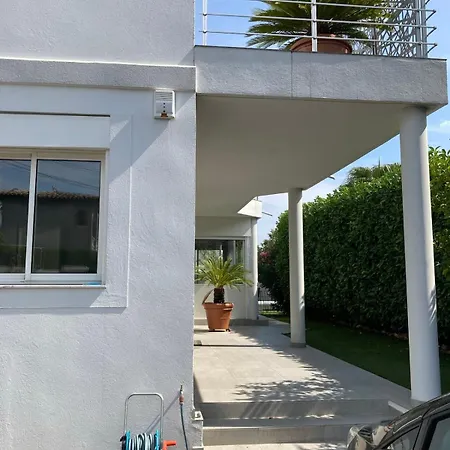 Beautiful Villa, 8p, Comfort, Quiet, Beaches And Center Villa *