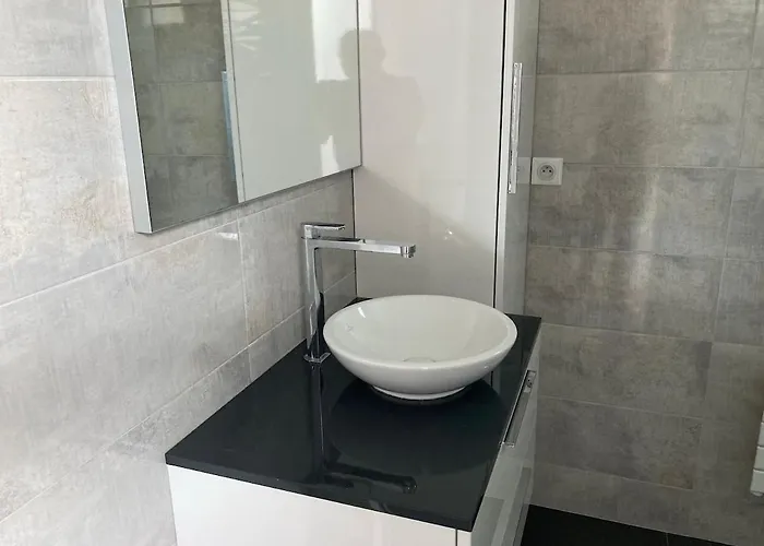 Beautiful Villa, 8p, Comfort, Quiet, Beaches And Center