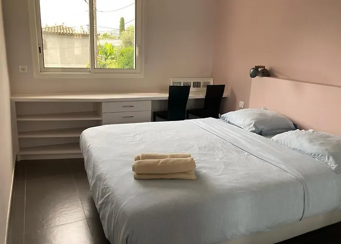 Villa Beautiful Villa, 8p, Comfort, Quiet, Beaches And Center Antibes